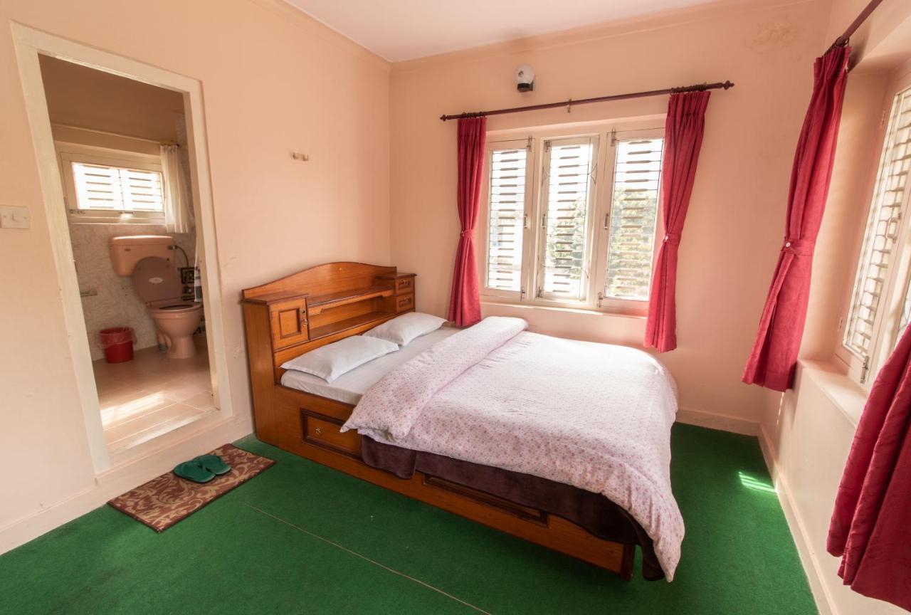 New Tourist Guest House 포카라 외부 사진